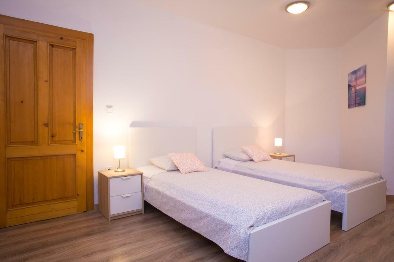 Apartman Girasol Pula Apartment Exterior photo